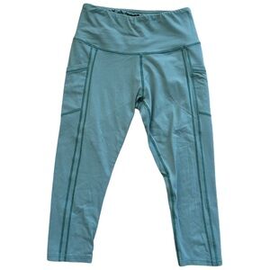 Unbranded Green Cropped Leggings Size Small